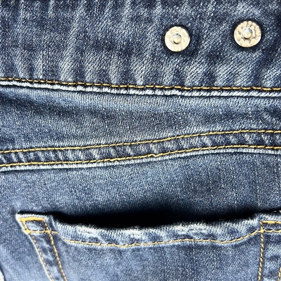 CABI |👖”The Straight” Style Blue Faded Distressed Cropped Low-Rise Denim Jeans - Picture 5 of 7